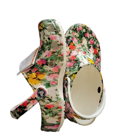 Women Crocs - Picture 3 of 5